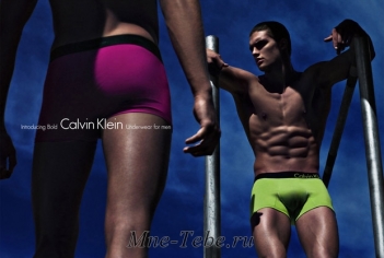 Лара Стоун в рекламной кампании Calvin Klein