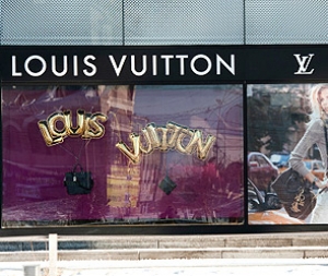 В борьбе с контрафактом Louis Vuitton одержал первую победу!