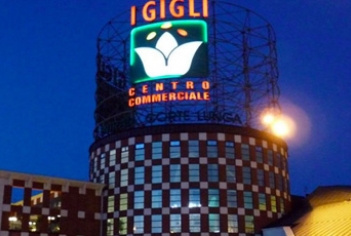 Универмаг I Gigli во Флоренции